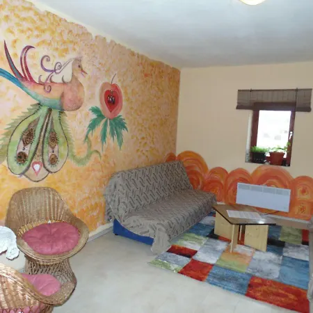 Holliday House Kaskade Otuce Chalet