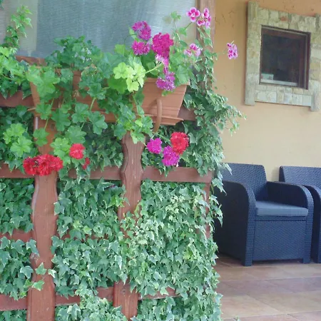 Holliday House Kaskade Otuce * Gračac